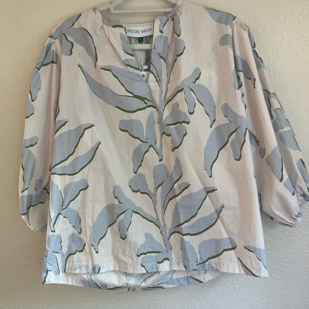 Brooke Wright NWT Summer Blouse